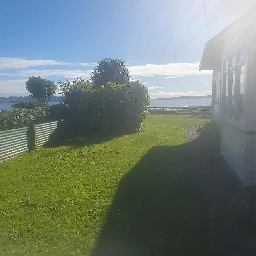Daydream House, Sunrise, Sunset Views Across Lake Rotorua